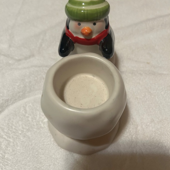 Hallmark Penguin & Snowball Ceramic Tea light Candle  holder - Picture 3 of 5